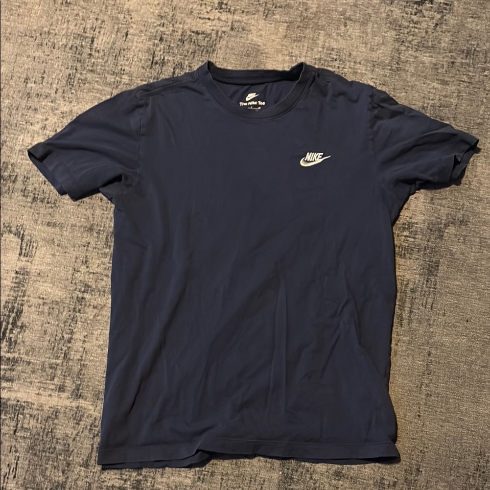 Nike Navy Blue Small Tshirt